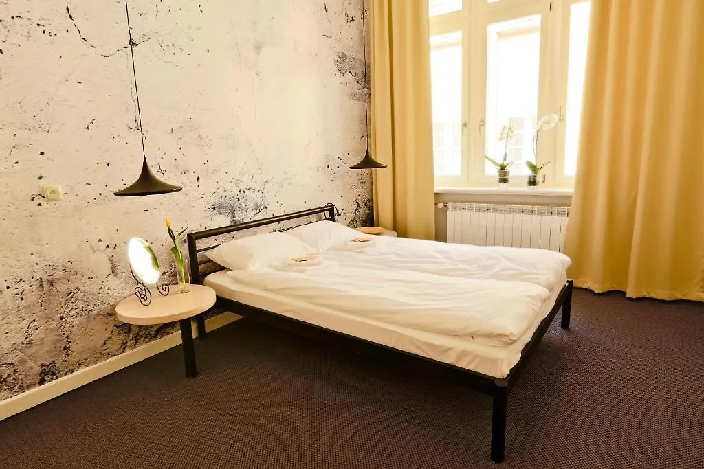 Sleep In Hostel & Apartments Stary Rynek Poznaň 0*,  Polsko