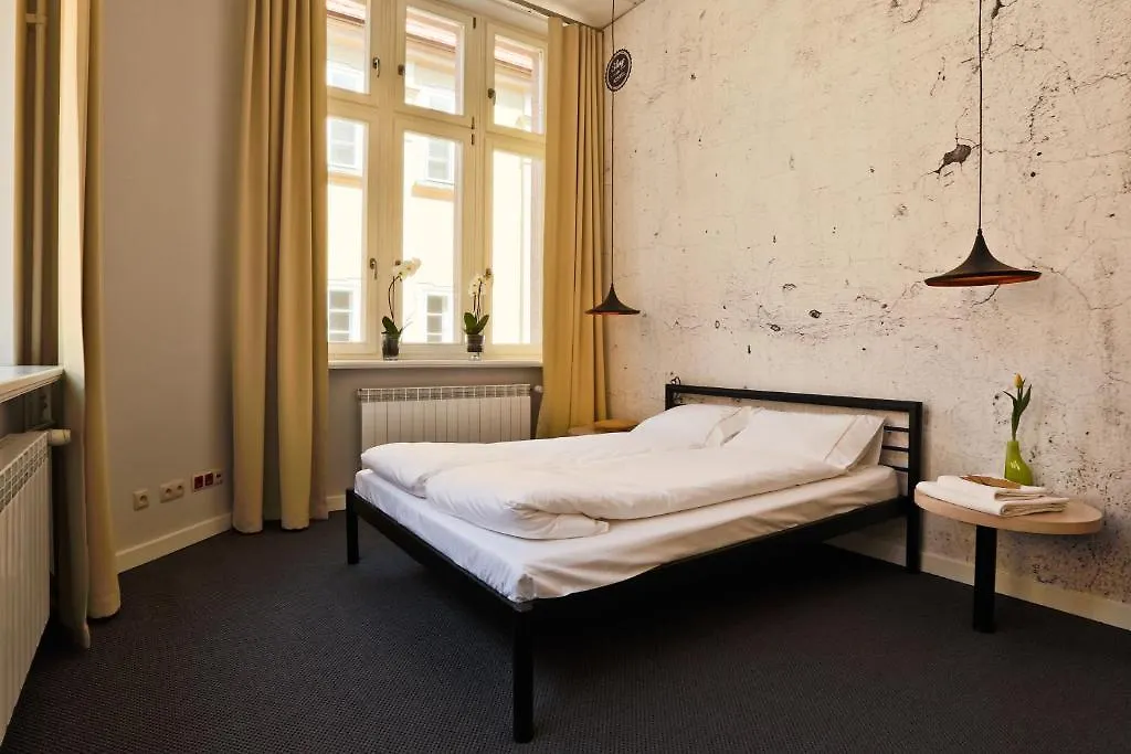 Sleep In Hostel & Apartments Stary Rynek Poznan 0*,